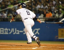 ヤクルト 飯原誉士外野手・その一振りでレギュラーを狙う | 野球コラム