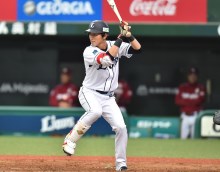 プロ支給品　金子侑司選手内野グローブ 西武ライオンズ金子侑司支給品バッティンググローブ - メルカリ