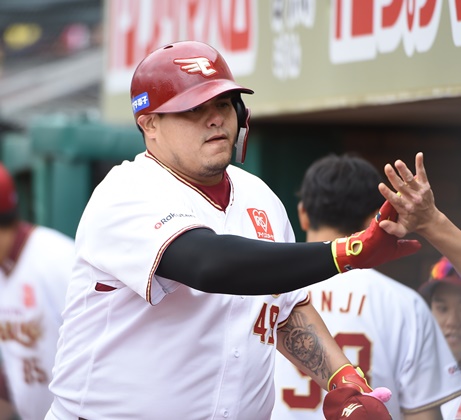 楽天・アマダー内野手　ウィーラー不在のピンチで期待が集まるメキシコの大砲／夏男の季節