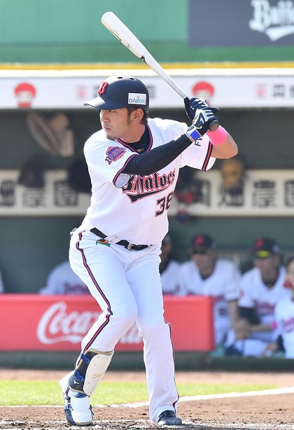 オリックス・小島脩平 レギュラー不在を好機に変えて 