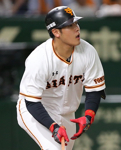 巨人・岡本和真　一流への証に――。／目指せ！初タイトル