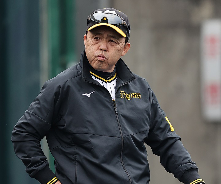 阪神・岡田彰布　責任を植え付け、競争をあおってチーム力アップへ／指揮官たちの戦力構想