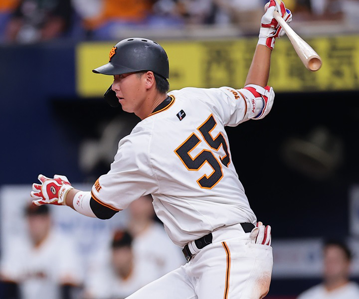 巨人・秋広優人　栄光の55番に潜む無限大の可能性／伝統を背負って