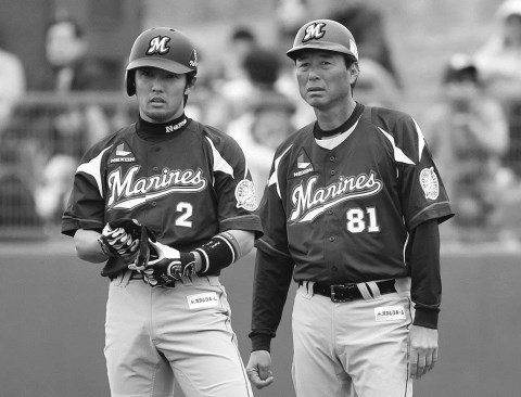 佐藤兼伊知コーチ 身を削り、選手の成長を手助け | 野球コラム - 週刊 