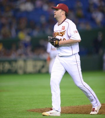 ファルケンボーグ投手 ブルペンを支える新クローザー 野球コラム 週刊ベースボールonline