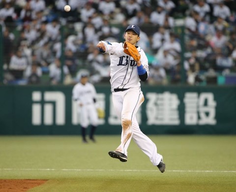 浅村栄斗内野手 下半身強化でアップした守備力 野球コラム 週刊ベースボールonline