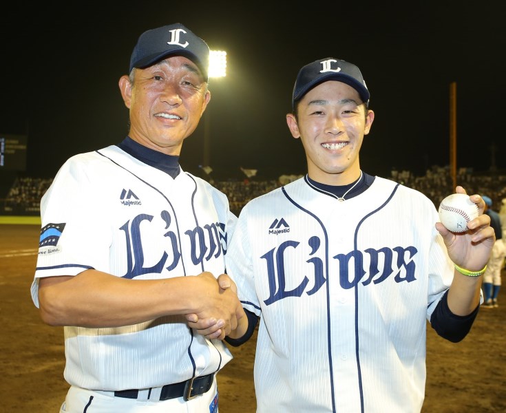 西武 伊藤翔 うれしいプロ初勝利 野球コラム 週刊ベースボールonline