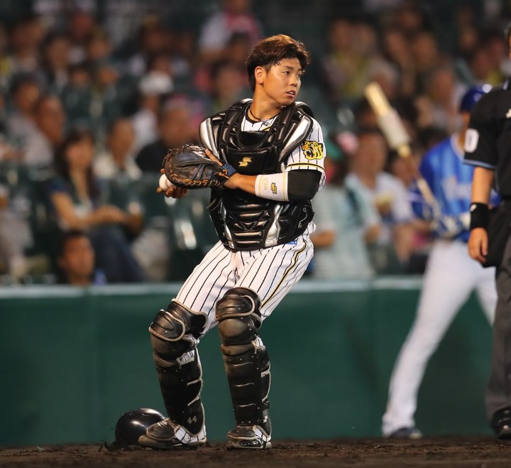 【週末まで限定値下げ】阪神タイガース　梅野隆太郎　プロ支給品キャッチャーミット 週末まで限定値下げ】阪神タイガース 梅野隆太郎 プロ支給品