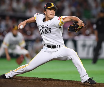 ソフトバンク 松田遼馬 無失点続け、移籍後初ホールド