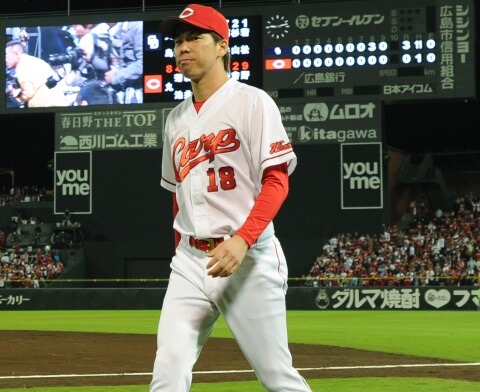 前田健太 2015年 沢村賞記念プレート カープの前田健太投手が沢村賞を受賞／5年ぶり2度目 | 安芸の者