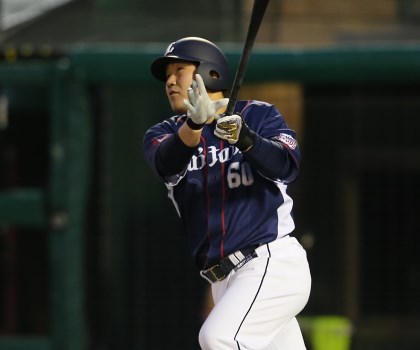 西武 中村剛也、四番が本領発揮 | 野球コラム - 週刊ベースボールONLINE
