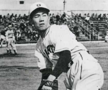大相撲だけじゃない！プロ野球でも座布団投げが