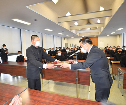 東播磨高が追い求める高校野球の「模範」