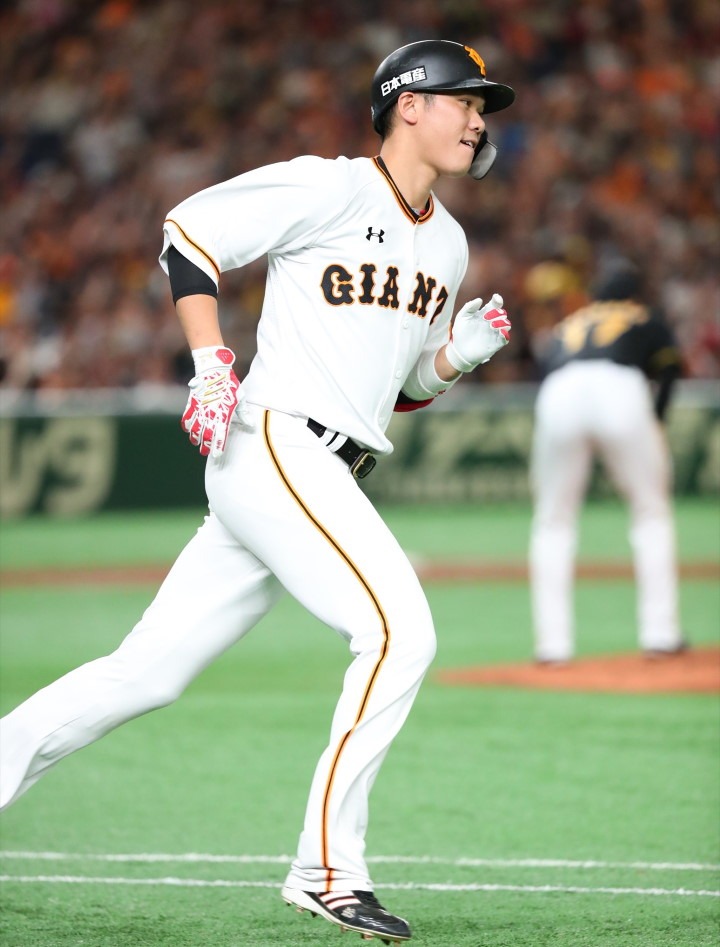 堀内恒夫コラム 優勝を果たした巨人 Mvpを挙げるなら打者は坂本勇人 投手は山口俊だ 野球コラム 週刊ベースボールonline