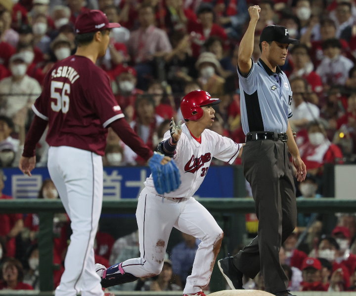 3“フィート”、3“フット”　混同しがちな2つの「3」／元パ・リーグ審判員　山崎夏生に聞く