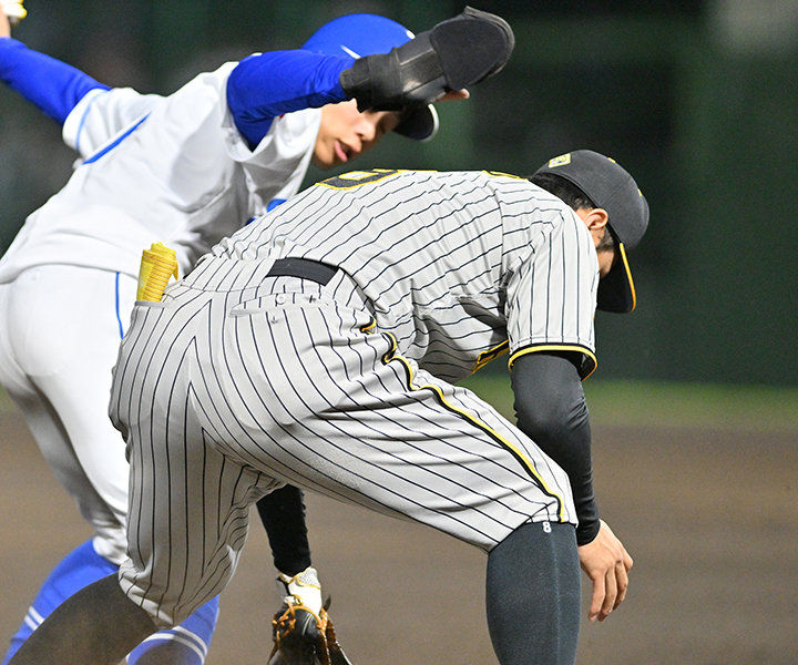 伊原春樹コラム「Vへのキーマンであることは間違いない！　佐藤輝明の攻守でさらなる成長が阪神連覇には必須」