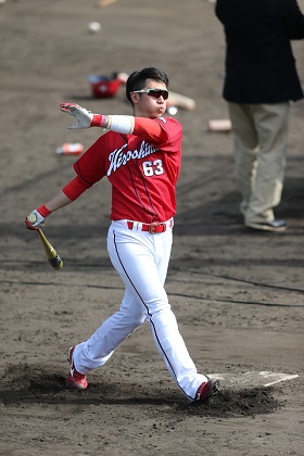 広島・西川龍馬内野手「たまに息ができなくなることもあるくらいです」／花粉症