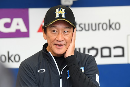 日本ハム・栗山英樹監督「新人の子たちに大切に読んでほしい『小さな人生論』」／私の一冊