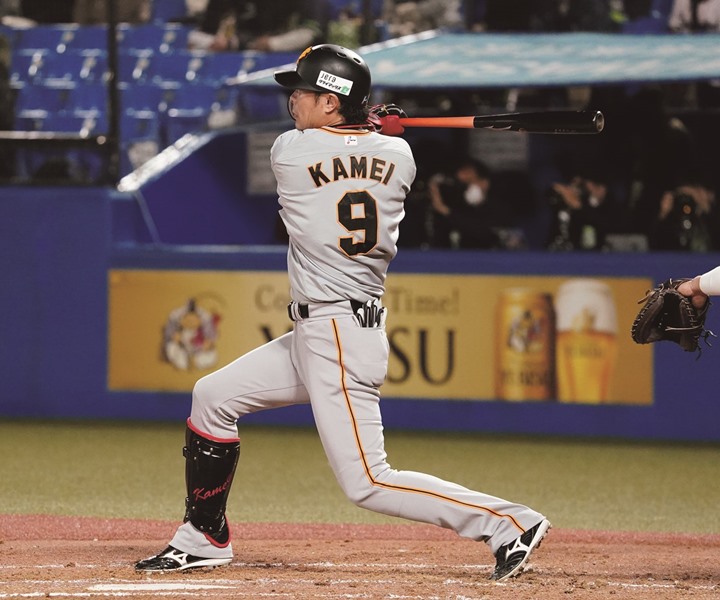 亀井善行コーチサイン入り実使用バット 亀井選手コーチ実使用バット巨人ジャイアンツ巨人ジャイアンツ