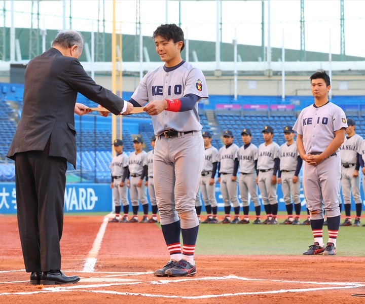 中日4位 郡司裕也 慶大 捕手 頭脳を駆使した実戦派の攻撃的司令塔 野球コラム 週刊ベースボールonline