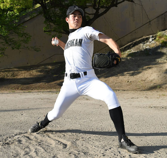 高木渉 真颯館高 投手 外野手 投打でスケール感漂う 九州の大谷 野球コラム 週刊ベースボールonline