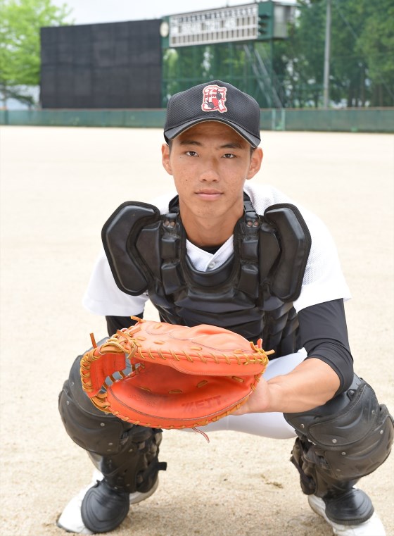 中村奨成(広陵高・捕手) 侍ジャパンの正捕手以上の才能。3拍子