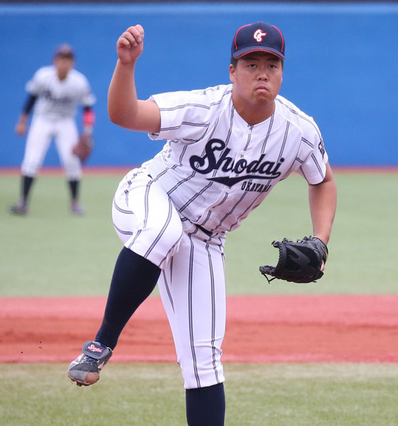 蔵本治孝 岡山商大 投手 ダブルエースを形成する遅咲きの超大型右腕 野球コラム 週刊ベースボールonline