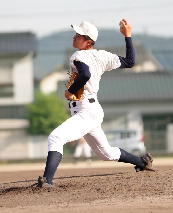 引地秀一郎(倉敷商高・投手) 「燃える男」を継ぐ151キロ右腕 | 野球コラム - 週刊ベースボールONLINE