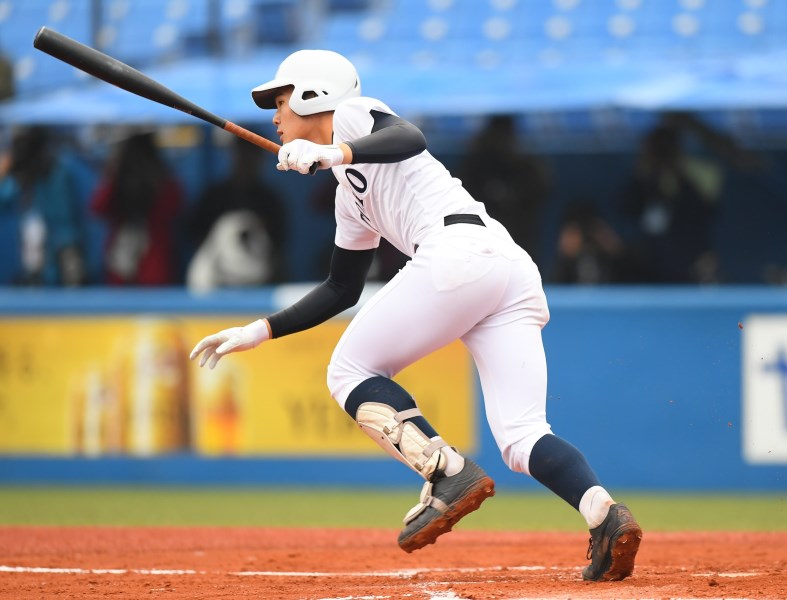 石川昂弥(東邦高・投手兼内野手) 名門校をけん引する「三刀流」平成 