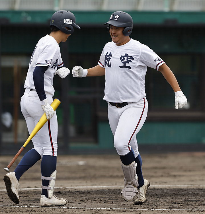 内藤鵬(日本航空石川高・内野手)フルスイングで圧倒する右の大砲「誰
