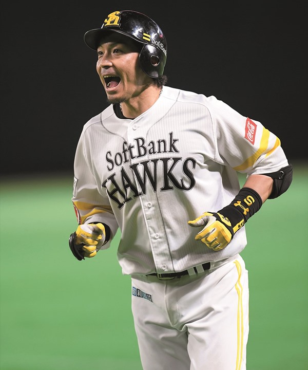 プロ野球交流録 球界リレートーク・ソフトバンク 松田宣浩「刺激になる活躍ぶり。でも、いつも表情が変わらないのはなぜ？」 | 野球コラム -  週刊ベースボールONLINE