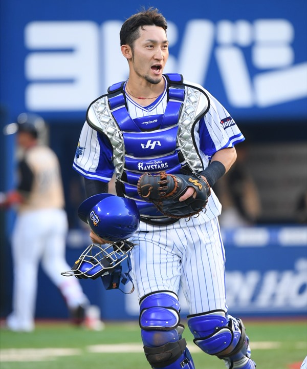 元オリックスバッファローズ、背番号22、伊藤光捕手実使用