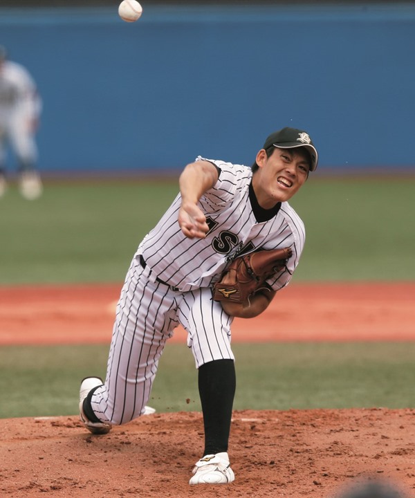 広島 九里亜蓮 真っ向勝負の技巧派 勝負に負けるのは嫌です 小学生相手に手加減なしで抑えに行くこともあるぐらいですから 笑 野球コラム 週刊ベースボールonline