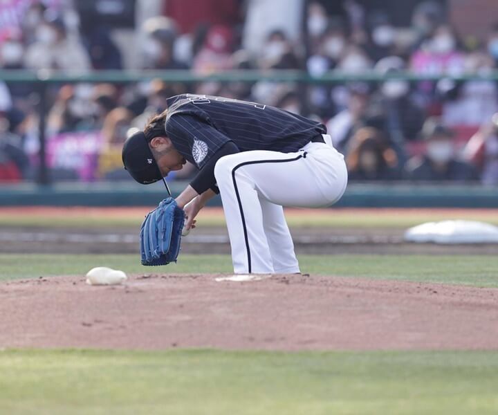 ロッテ・石川歩 “ダメ元”の出発点 「本当の意味での野球人生は大学から