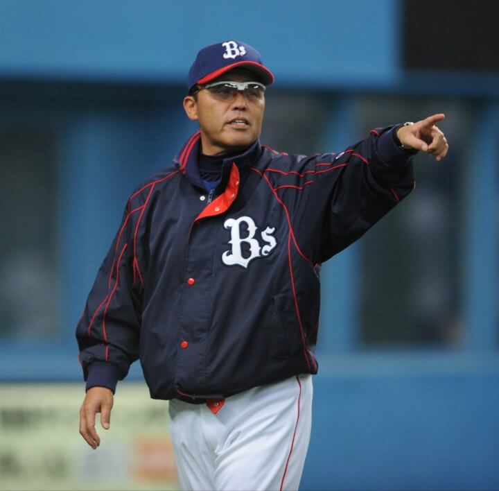 ARE岡田彰布監督　オリックス時代　ユニフォーム上下