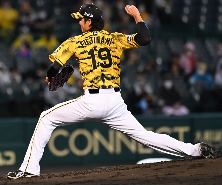 岡田彰布コラム エンゼルスの大谷は楽しんでいるが 同期の阪神 藤浪は二軍落ち 一軍で立て直す方法でもよかったのでは 野球コラム 週刊ベースボールonline