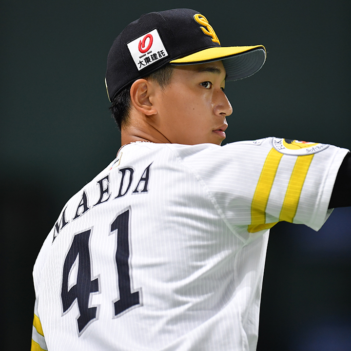 前田悠伍　ソフトバンクホークス　エポックワン　ドラフト1　カード　ホロスペクトラ 前田悠伍ソフトバンクホークス 直筆サインカード 4/5 BBM・EPOCH