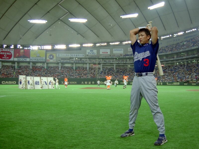 立浪和義選手フィギュア 投球ポーズ バット付き 立浪和義選手引退記念メモリアルフィギュア 完成品[ゲーム