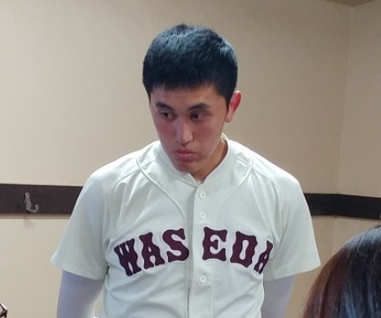 異次元の角度――。リーグ戦初勝利を挙げた早大の六大学史上“最長身”サウスポー