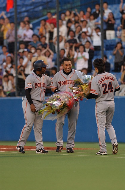 巨人・清原和博が史上31人目の2000安打達成（2004年6月4日） | 野球