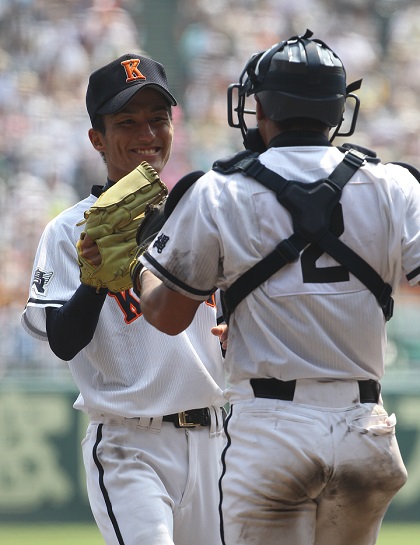 興南が逆転勝利で沖縄県勢の夏初優勝に王手！／夏の甲子園名勝負