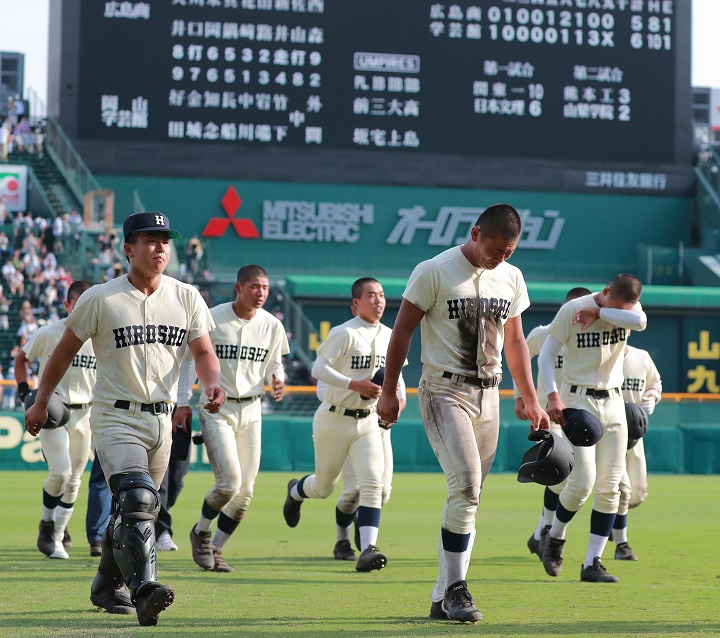 甲子園 記者コラム 伝統の しゃもじ応援 と広島商が負けても土を持ち帰らない理由とは 野球コラム 週刊ベースボールonline