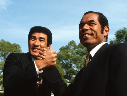 26名分 昭和40年代後半 広島カープ主力選手サイン帳〜山本浩、渋谷、衣笠、など 26名分 昭和40年代後半 広島カープ主力選手サイン帳〜山本浩、渋谷、