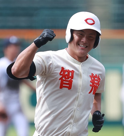 岡本(和真)より飛ばす力がある」智弁学園・前川右京が先輩を