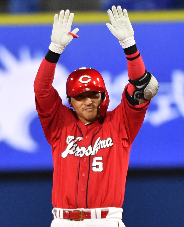 亀井善行、糸井嘉男、石川雅規…セ・リーグ6球団「最年長選手」の