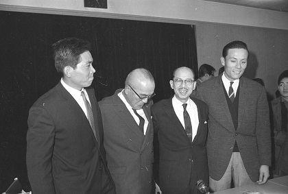 【貴重】山内一弘 野球殿堂入りパーティー記念品 名球会 貴重】山内一弘 野球殿堂入りパーティー記念品 名球会 2025年