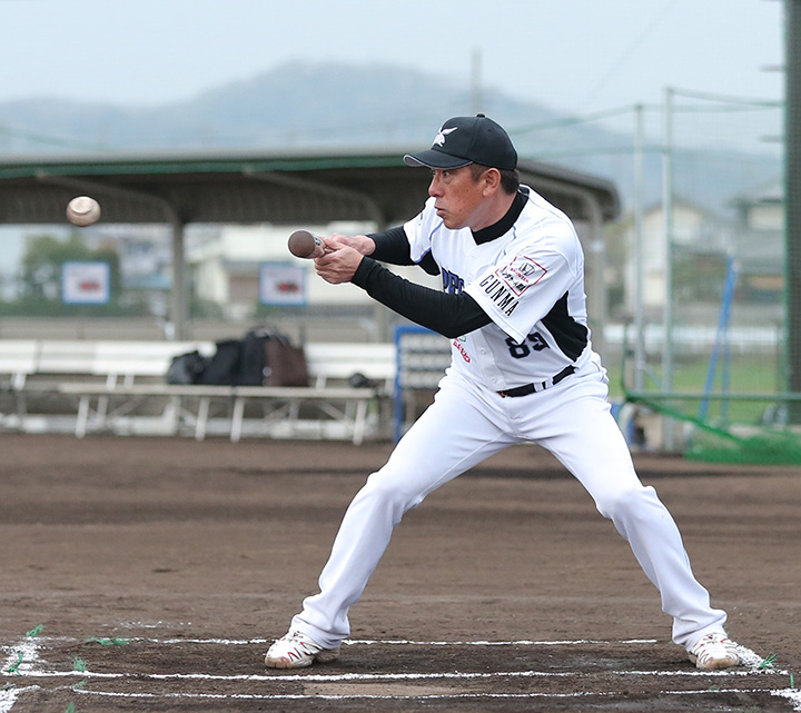 バントでボールの勢いの殺し方は 平野スペシャル がこれです 元西武 平野謙に聞く 野球コラム 週刊ベースボールonline