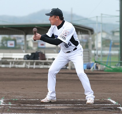 バントでボールの勢いの殺し方は？「“平野スペシャル”がこれです」／元西武・平野謙に聞く