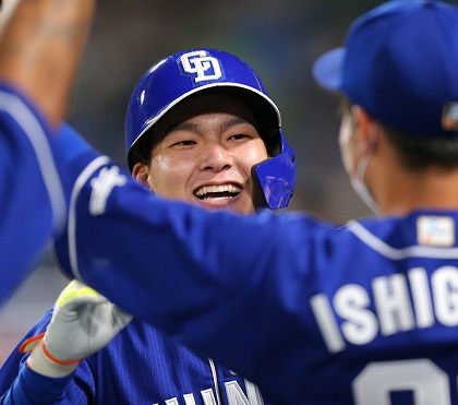 石川昂弥 初本塁打記念 直筆サインボール　フォトファイル　中日ドラゴンズ 石川昂弥 初本塁打記念 直筆サインボール フォトファイル 中日