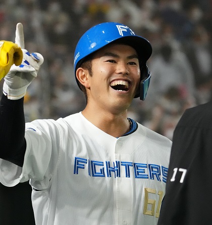 プロ初の2打席連続弾の日本ハム・今川優馬。意識するのは「なるべくバットを出したくない」打撃